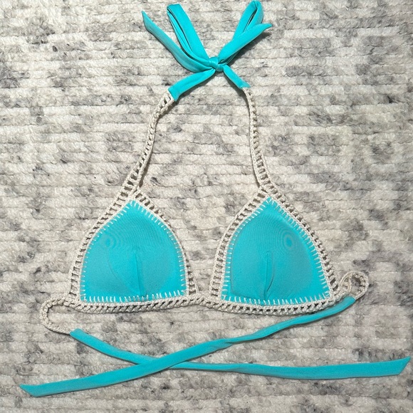 Victoria's Secret Other - Victorias Secret Blue Crochet Bikini Top Small